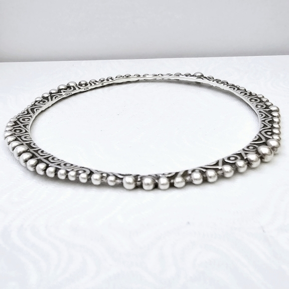 Like NEW Silpada Sterling Silver 'Perfectly Quirky' Etched Design Bangle B2279 - Picture 4 of 16